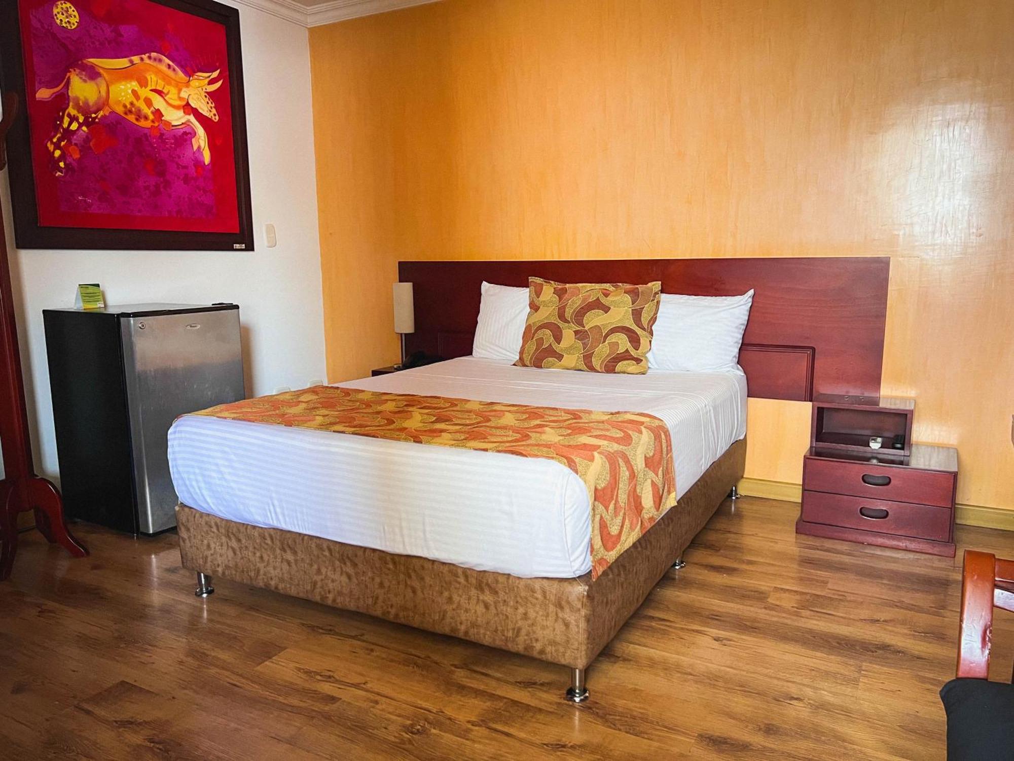 Hotel Luxor بيريرا المظهر الخارجي الصورة