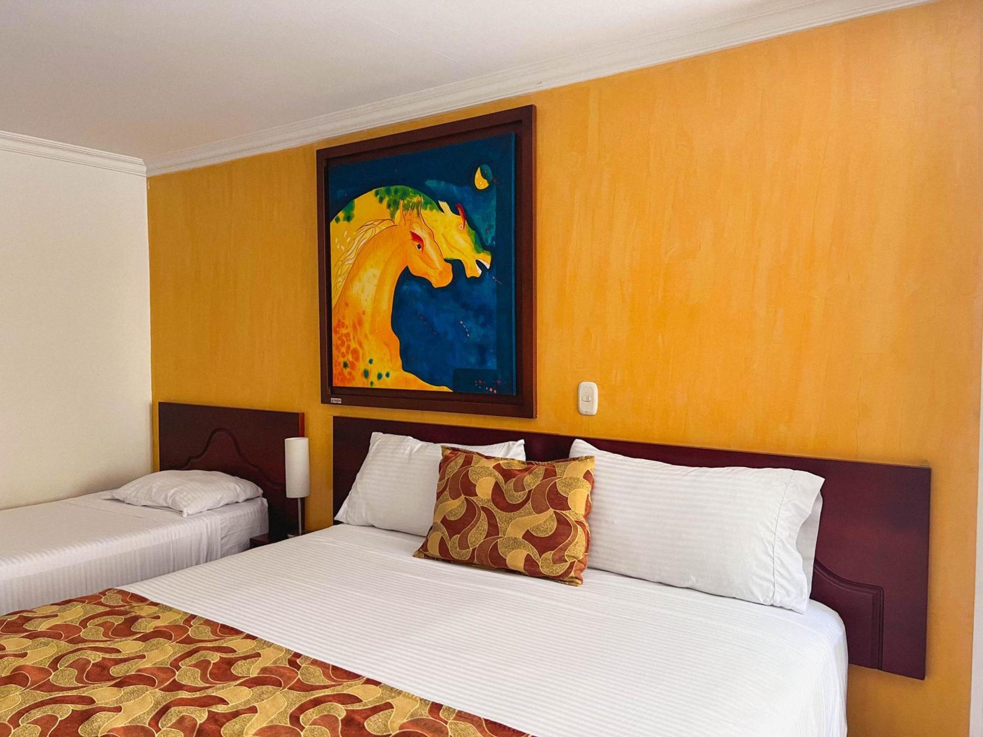 Hotel Luxor بيريرا المظهر الخارجي الصورة
