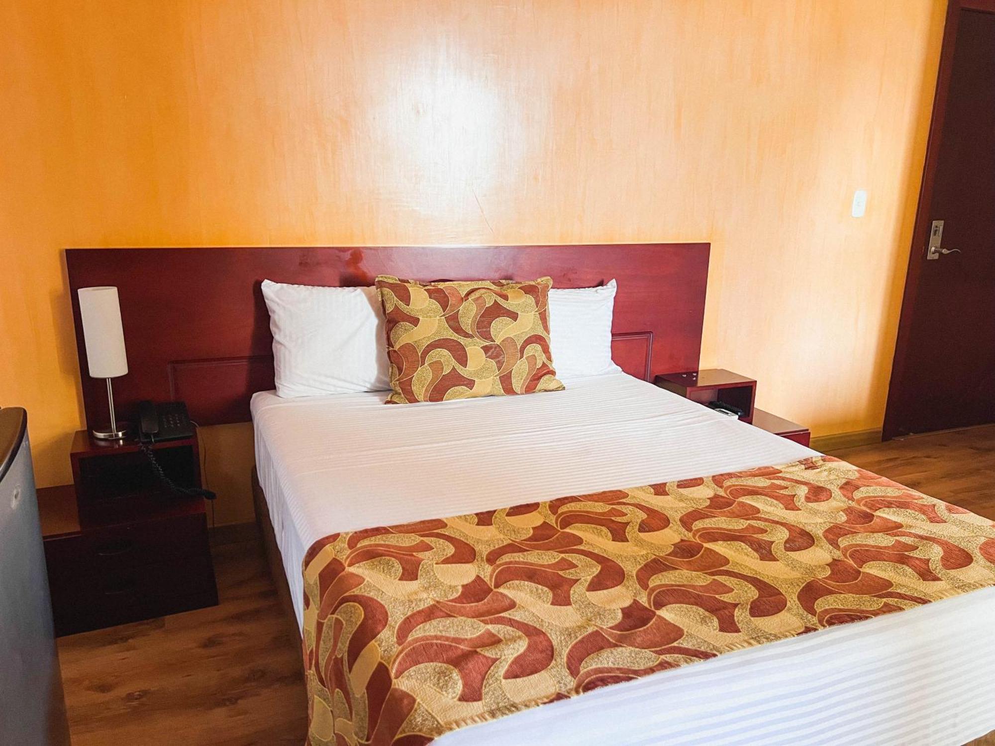 Hotel Luxor بيريرا المظهر الخارجي الصورة
