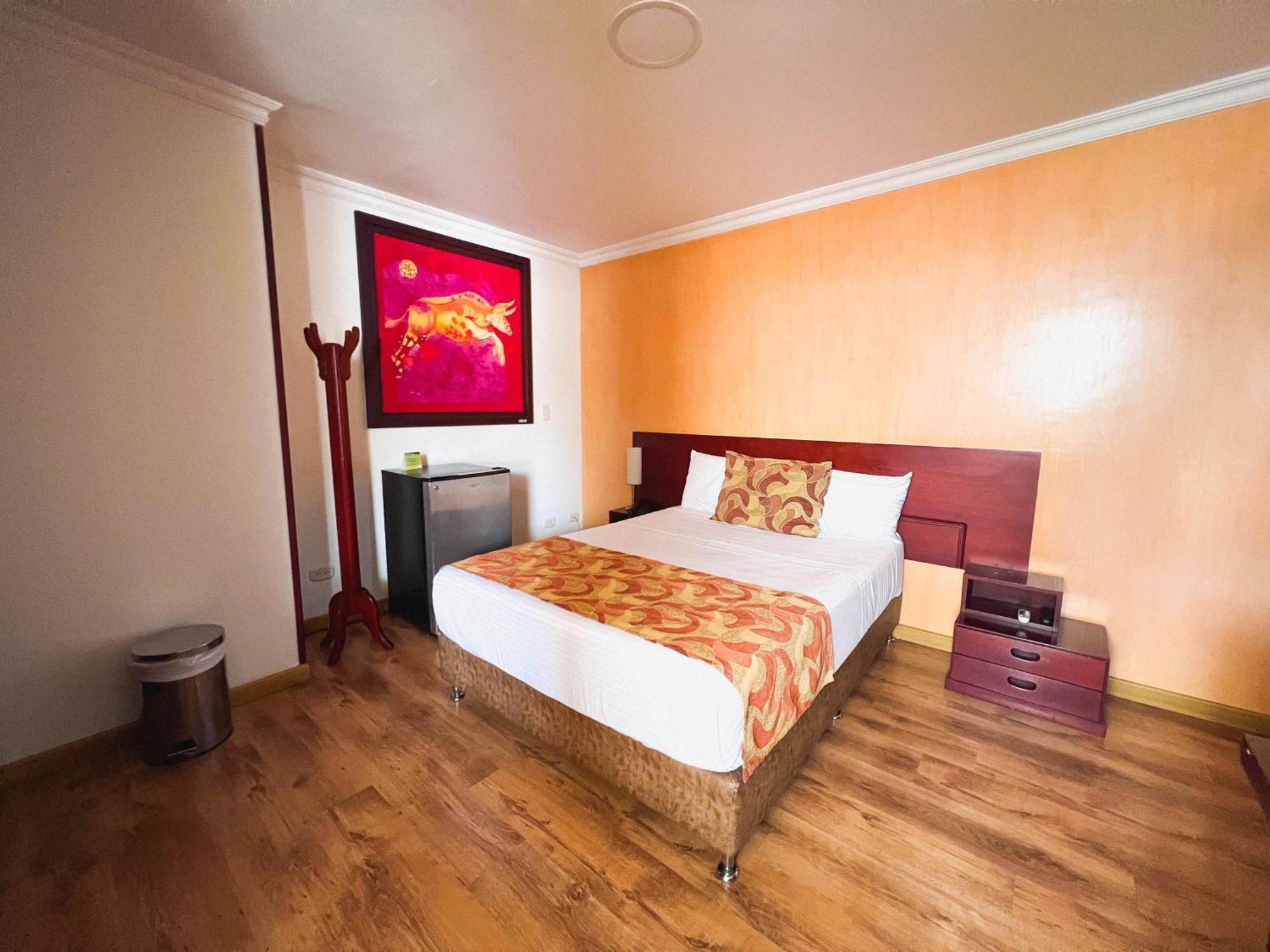 Hotel Luxor بيريرا المظهر الخارجي الصورة