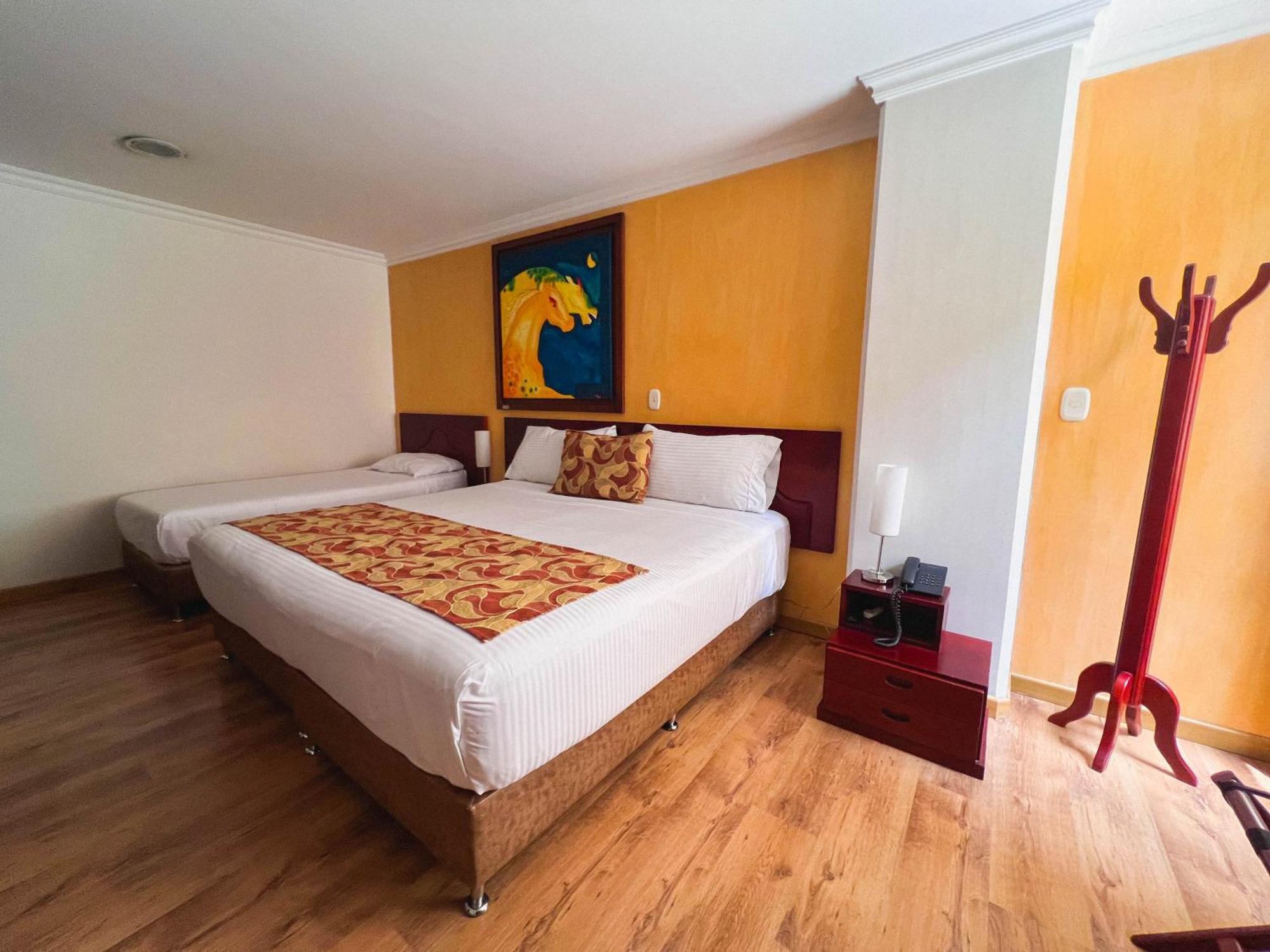 Hotel Luxor بيريرا المظهر الخارجي الصورة